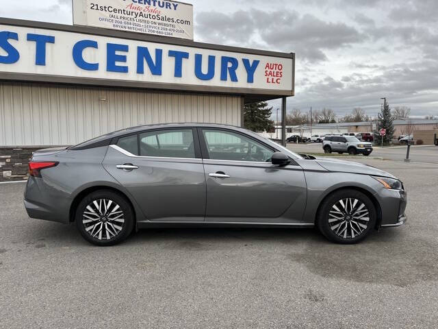 2024 Nissan Altima 2.5 SV