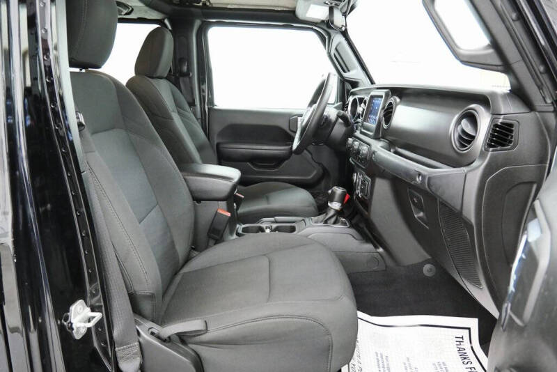 2023 Jeep Gladiator Sport S