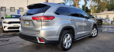 2017 Toyota Highlander Limited