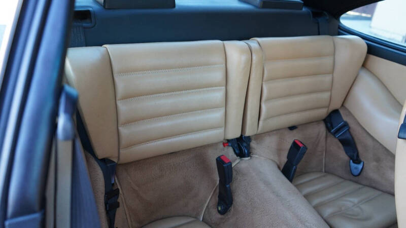 1991 Porsche 911 Carrera 2