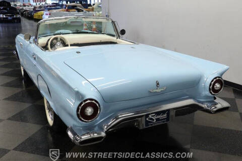 1957 Ford Thunderbird