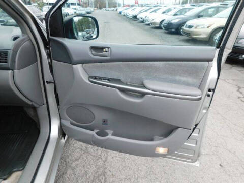 2007 Toyota Sienna CE 7-Passenger