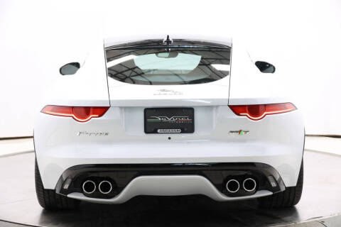 2016 Jaguar F-TYPE R