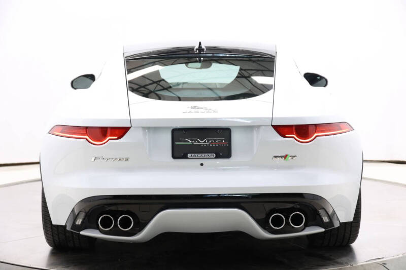 2016 Jaguar F-TYPE R
