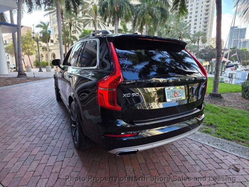 2018 Volvo XC90 T6 Momentum