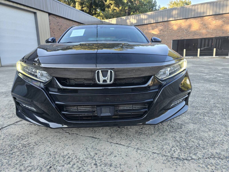 2018 Honda Accord Sport photo 4