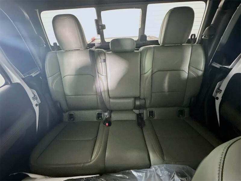 2025 Jeep Gladiator Mojave X