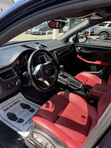 2018 Porsche Macan