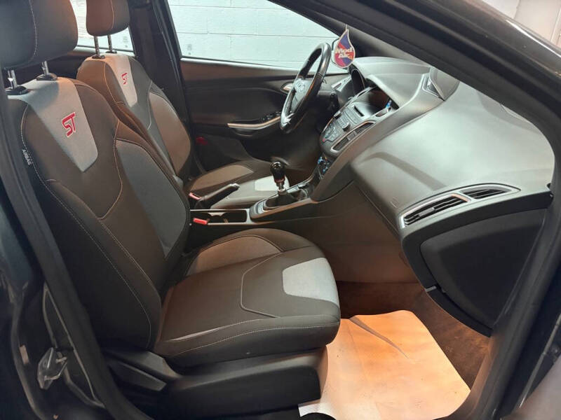 2017 Ford Focus ST