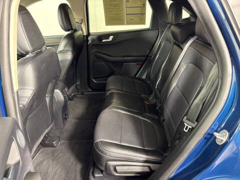 2020 Ford Escape Hybrid Titanium
