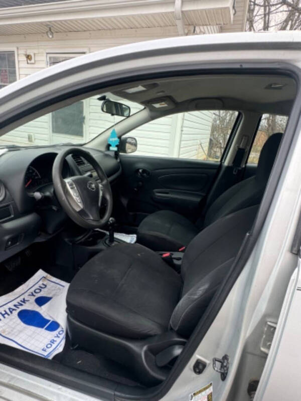 2015 Nissan Versa 1.6 S Plus