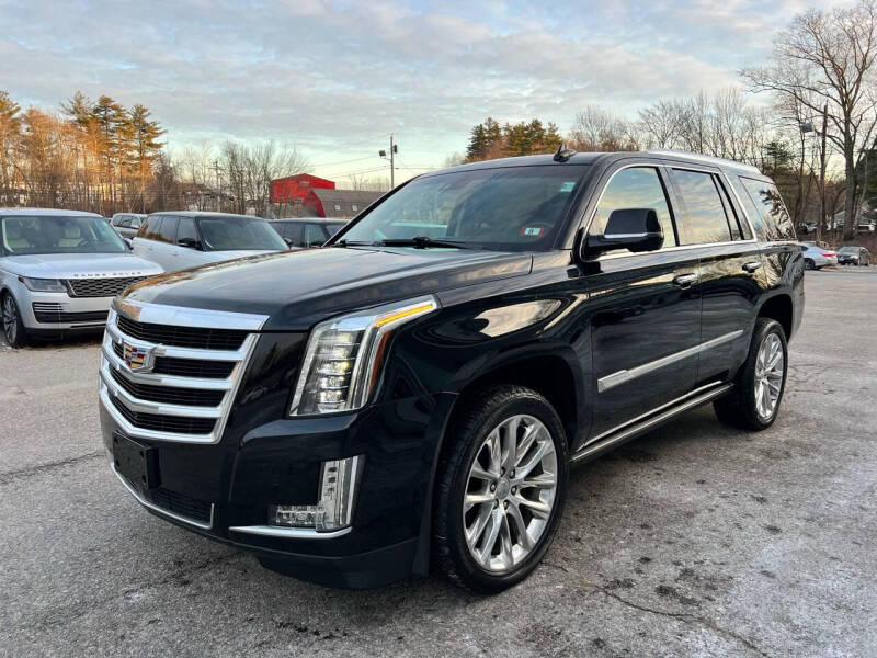 Used 2019 Cadillac Escalade Premium Luxury with VIN 1GYS4CKJ5KR108028 for sale in Kingston, NH