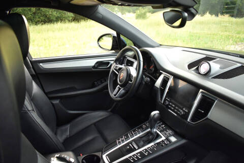 2017 Porsche Macan