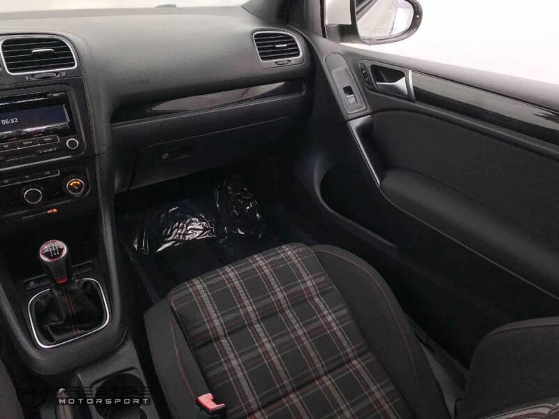 2012 Volkswagen GTI Base PZEV