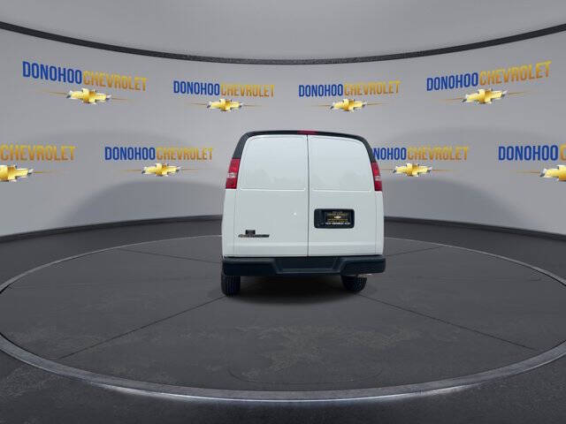 2026 Chevrolet Express 2500