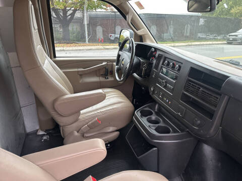 2020 Chevrolet Express 2500