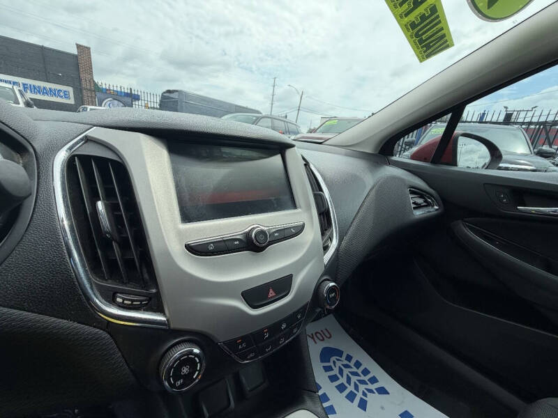 2017 Chevrolet Cruze LS Auto