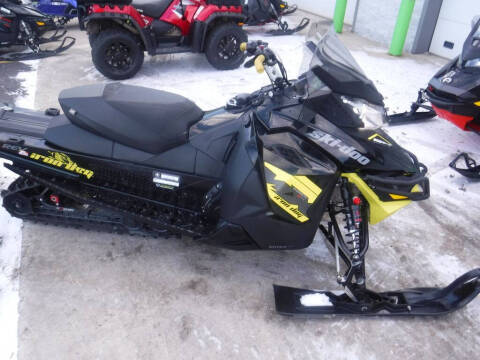 2018 Ski-Doo MXZ&#174; X-RS&#174; Iron Dog 