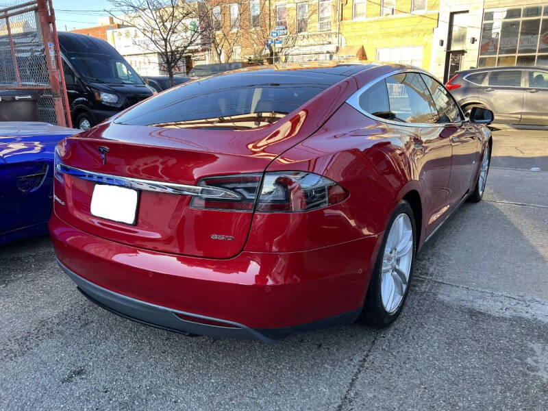 2016 Tesla Model S 85D