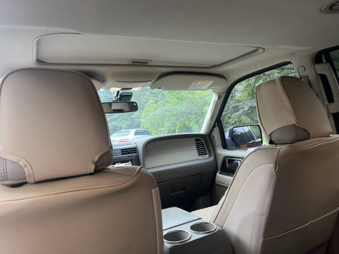 2017 Lincoln Navigator Select