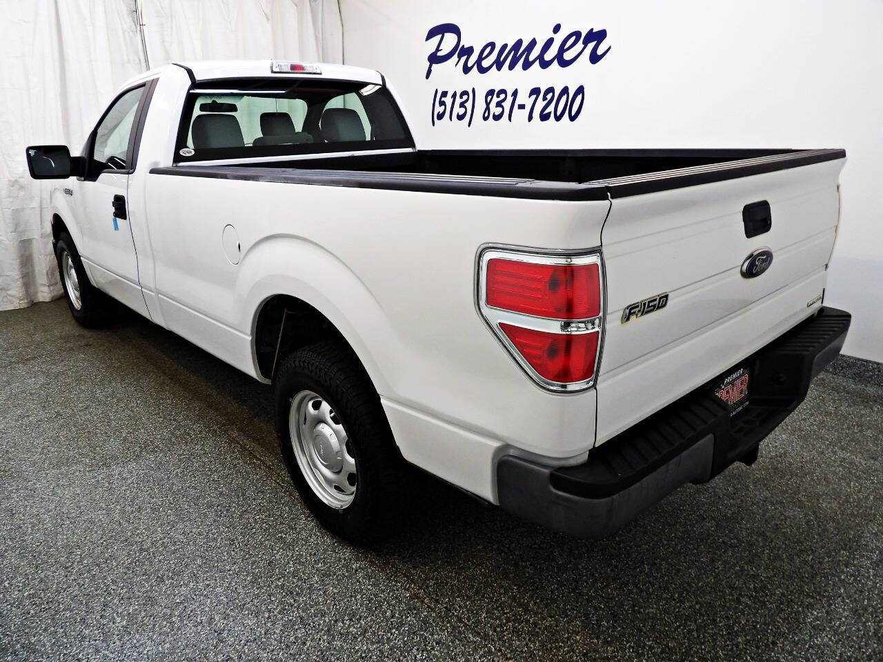 View vehicle photo 4