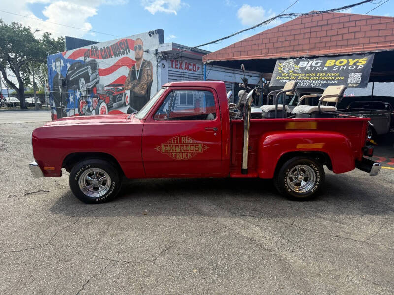 1982 Dodge Little express