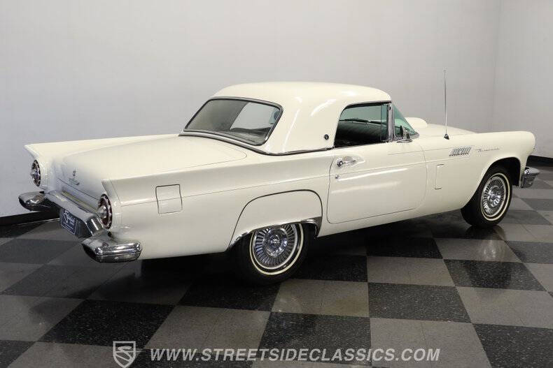 1957 Ford Thunderbird