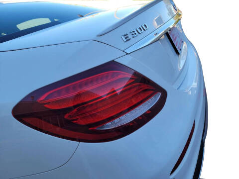 2017 Mercedes-Benz E-Class E 300