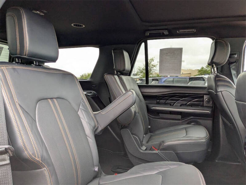 2024 Ford Expedition Platinum