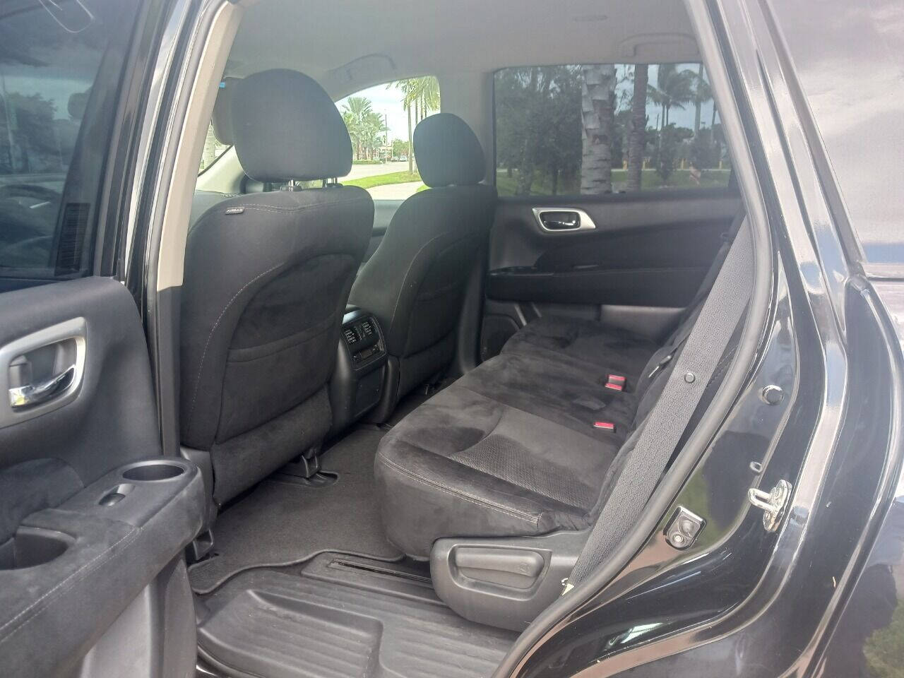 2016 NISSAN Pathfinder SUV / Crossover - $7,999