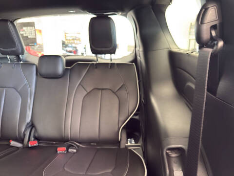 2027 Chrysler Pacifica Limited