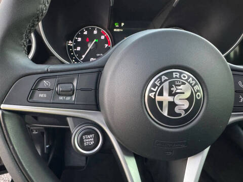 2018 Alfa Romeo Giulia Ti Lusso