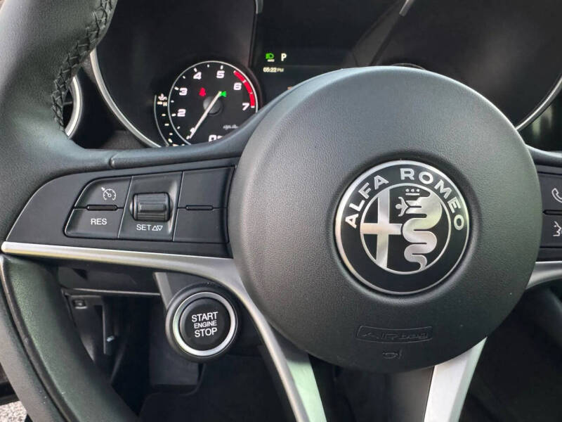 2018 Alfa Romeo Giulia Ti Lusso