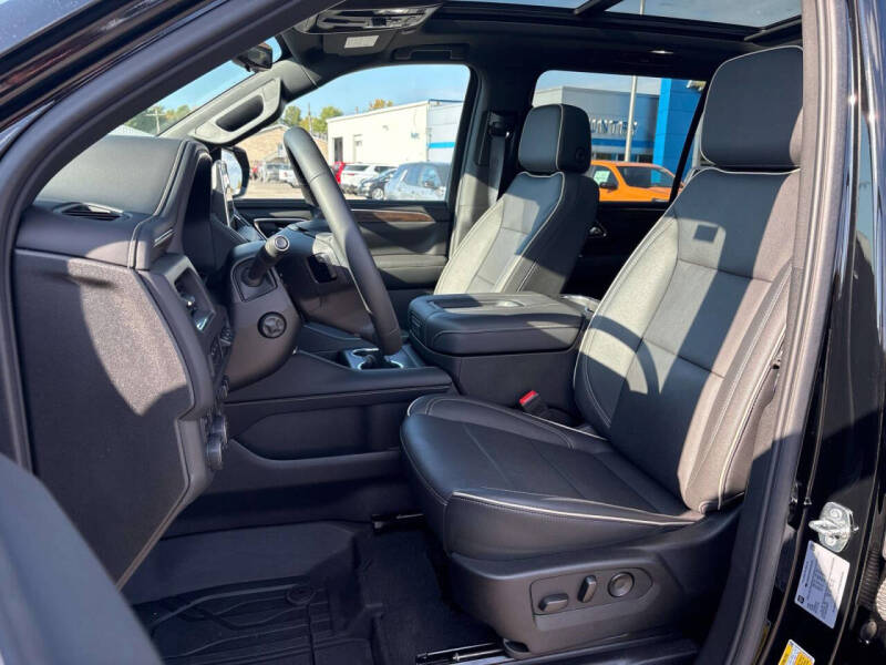 2024 Chevrolet Suburban Premier