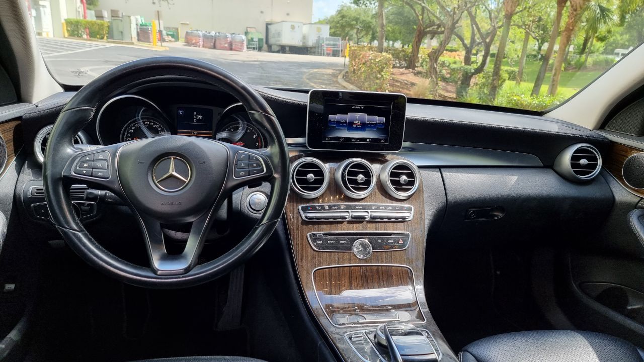 2015 Mercedes-Benz C-Class  - $15,999