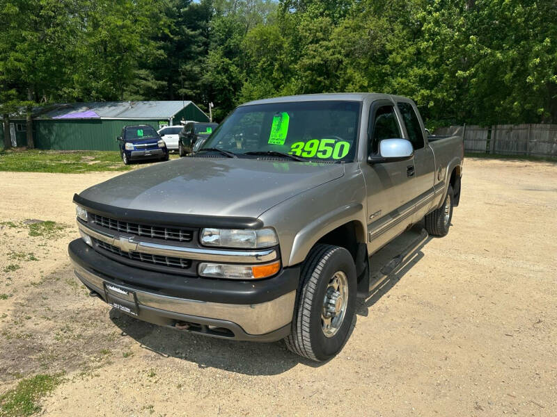 2000 Chevrolet Silverado 2500 for sale at Northwoods Auto & Truck Sales in Machesney Park IL