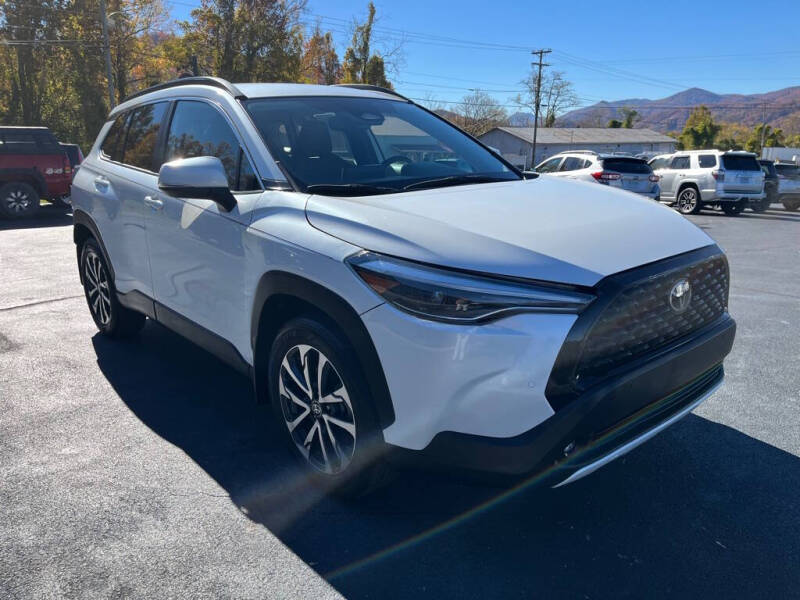 2024 Toyota Corolla Cross XLE