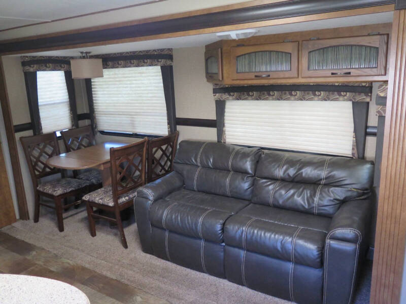 2015 Crossroads RV Zinger