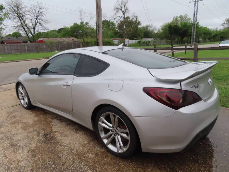 2012 Hyundai Genesis Coupe 3.8 Track