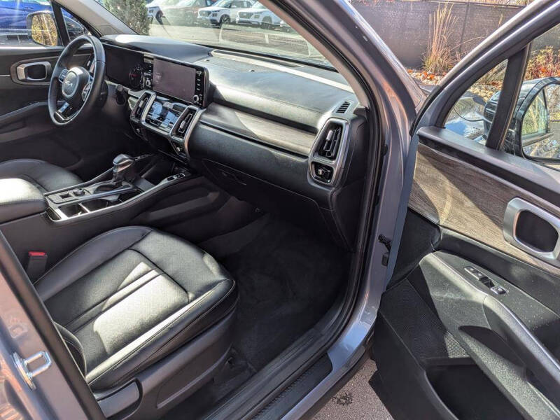 2022 Kia Sorento X-Line EX