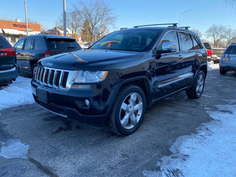 2013 Jeep Grand Cherokee for sale at AUTOSAVIN in Villa Park IL