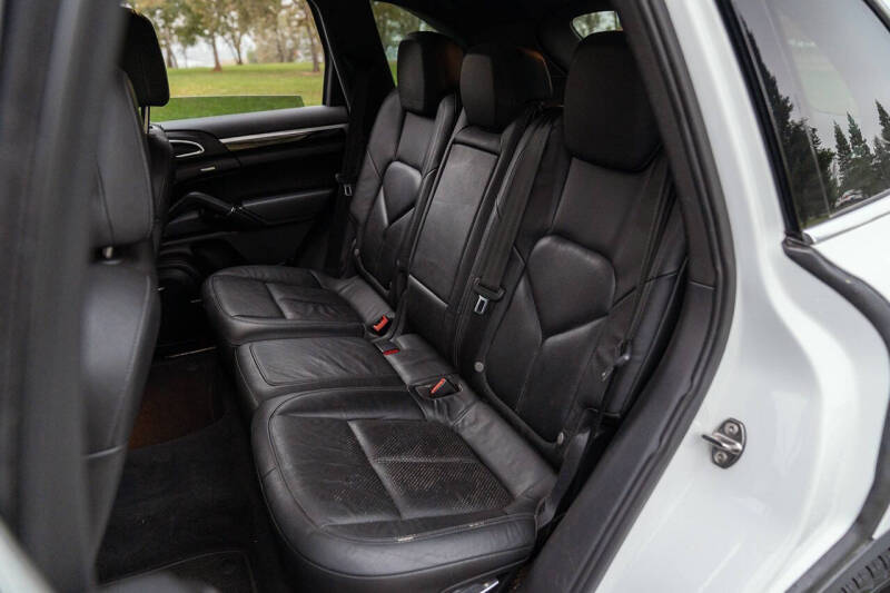 2013 Porsche Cayenne S