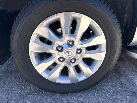 2010 Toyota Sequoia Platinum