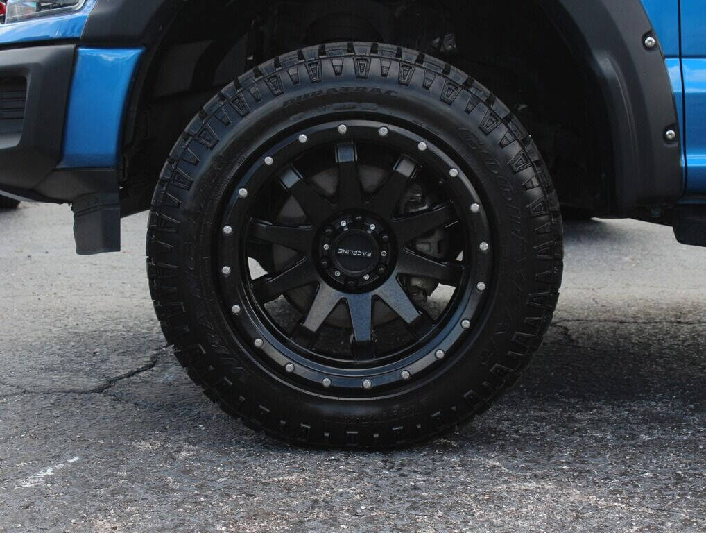2019 FORD F-150 Pickup - $31,995