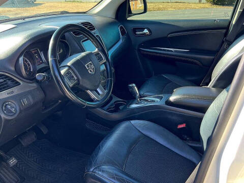 2019 Dodge Journey Crossroad