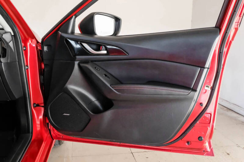 2015 Mazda MAZDA3 i Grand Touring