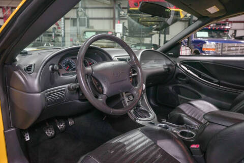 2004 Ford Mustang Mach 1 Premium
