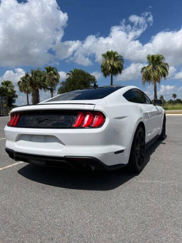 2020 Ford Mustang EcoBoost