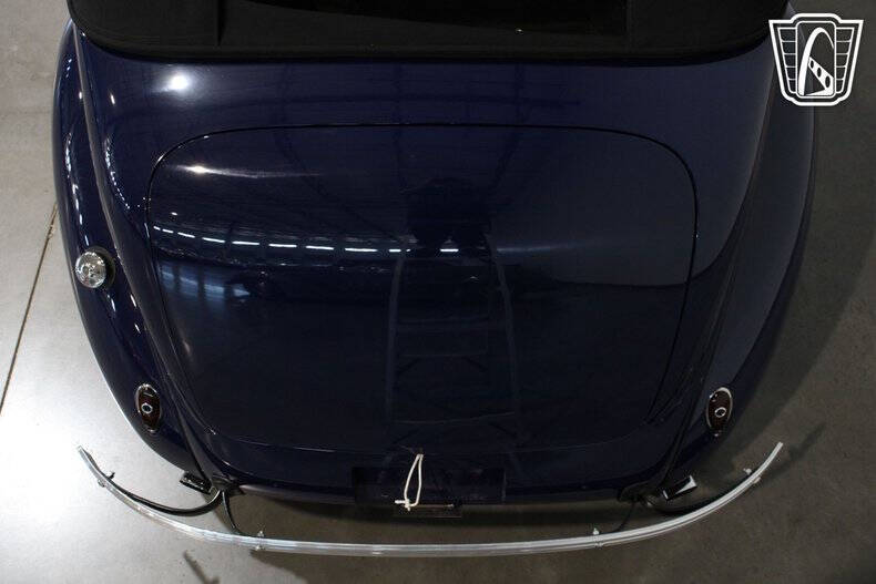 1937 Ford Phaeton