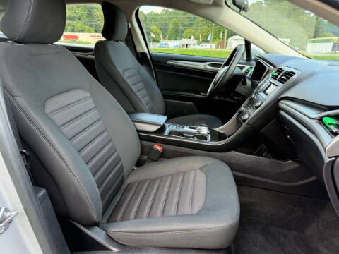 2018 Ford Fusion Hybrid SE